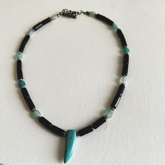 Black Beads And Green Amazonite Choker Necklace With Pendant 18" with 1" Pendant - Picture 1 of 5